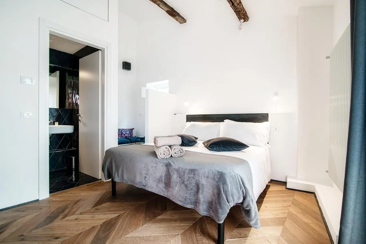 Affittacamere Caesar Suites - The House Of Travelers Côme