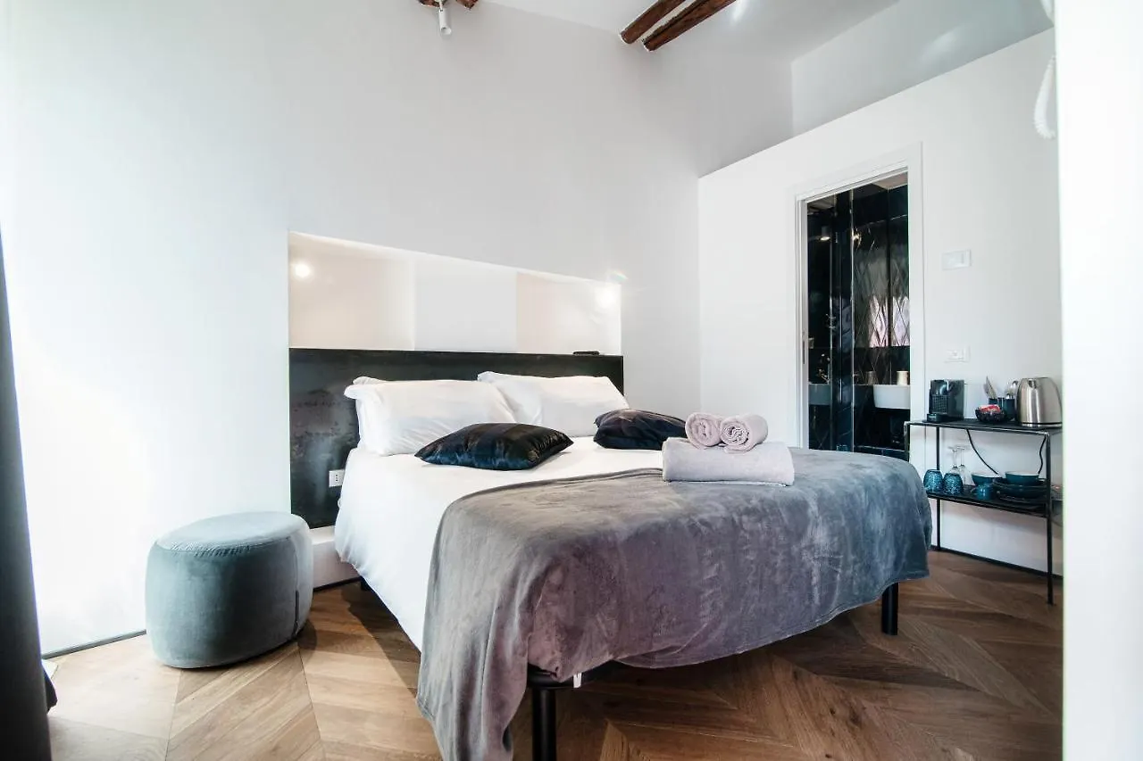 Affittacamere Caesar Suites - The House Of Travelers Côme